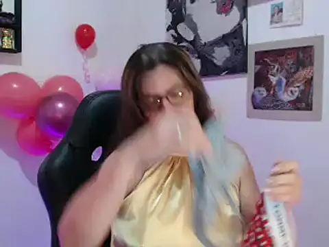 Snapshot of Chayla_Ruiz chatting on February 15, 8:45 pm Chayla Ruiz online show from February 15, 8:45 pm