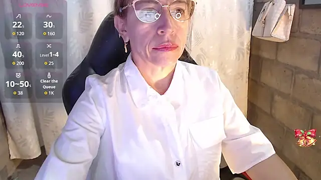 Chayla Ruiz online show from March 9, 1:25 pm