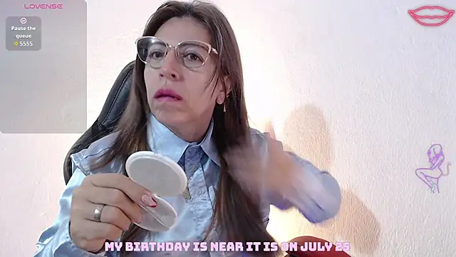 Snapshot of Chayla_Ruiz chatting on July 16, 9:39 am Chayla Ruiz online show from July 16, 9:39 am