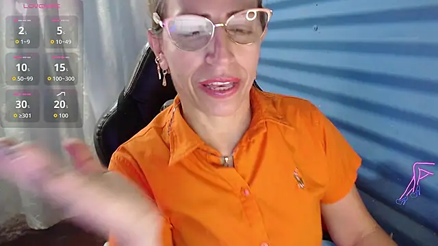 Chayla Ruiz online show from May 28, 2:01 pm