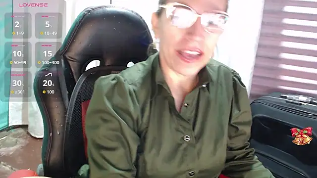 Chayla Ruiz online show from February 16, 12:59 pm