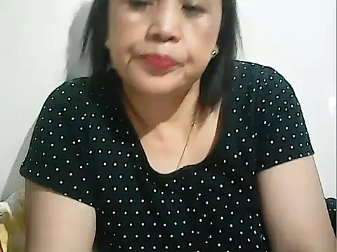 Snapshot of Lhadycarolyn chatting on March 1, 2:28 pm Lhadycarolyn online show from March 1, 2:28 pm