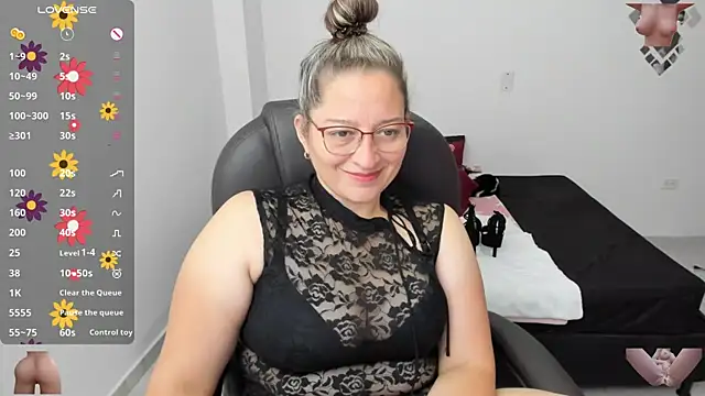 alejandra milf  online show from March 18, 1:44 pm