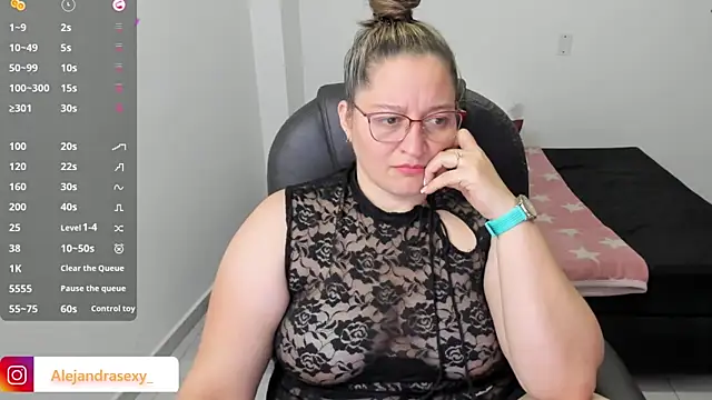 alejandra milf  online show from January 7, 11:10 pm