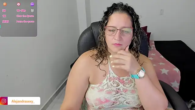 Snapshot of alejandra_milf_ chatting on June 19, 8:25 pm alejandra milf online show from June 19, 8:25 pm
