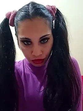 molymeneses online show from May 18, 5:51 pm