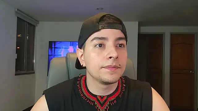 Jhoan saenz online show from October 29, 11:14 pm