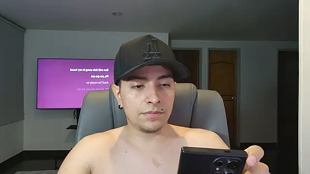 Jhoan saenz online show from November 14, 3:10 am