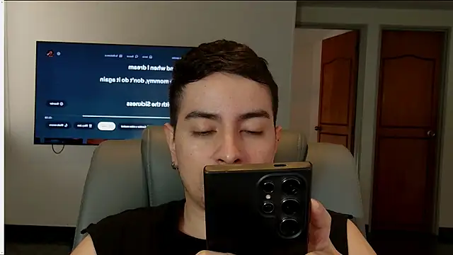 Jhoan saenz online show from October 9, 4:29 pm