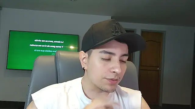 Jhoan saenz online show from November 15, 5:00 am