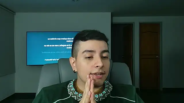 Jhoan saenz online show from October 25, 11:49 pm