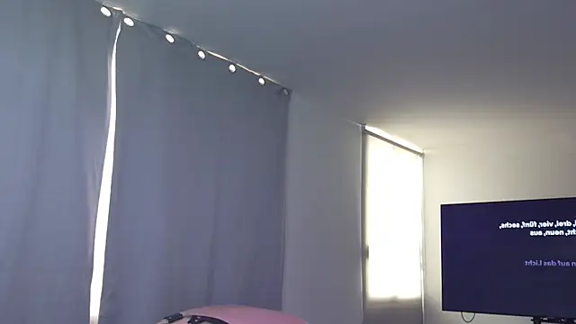 Jhoan saenz online show from October 13, 6:20 pm