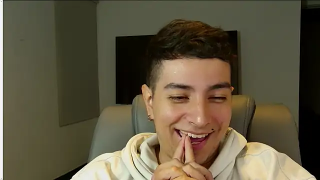 Jhoan saenz online show from October 6, 5:19 am