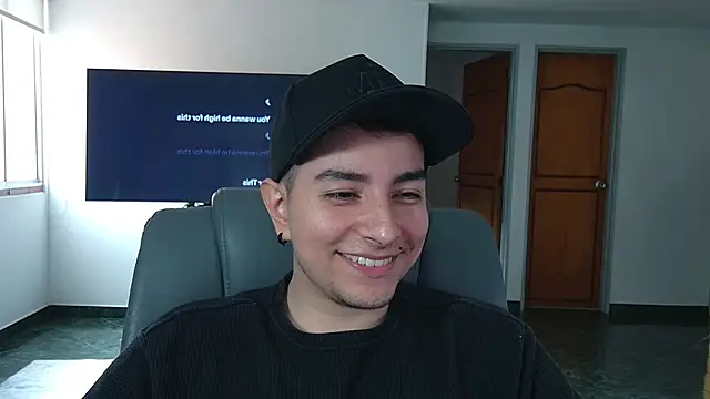 Jhoan saenz online show from November 8, 7:06 pm