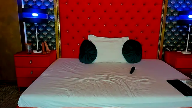 VallerieJones online show from November 7, 12:48 am