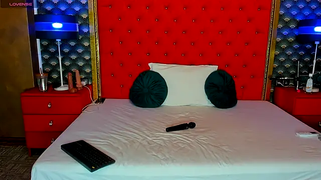 VallerieJones online show from November 5, 12:25 am