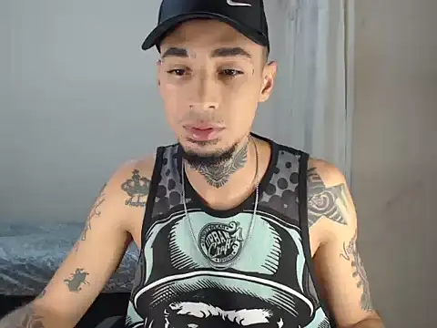 emiliano hottt online show from December 15, 9:56 am