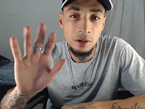 emiliano hottt online show from March 9, 7:12 am