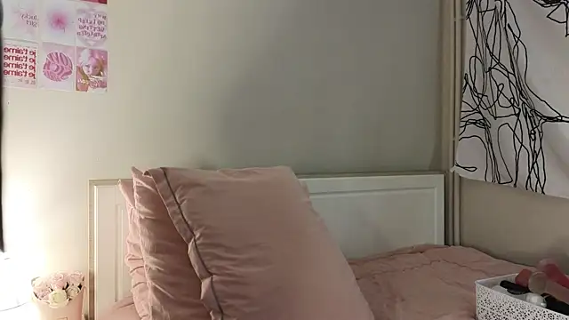 LisaSweetie online show from November 21, 6:18 pm