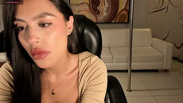 JadeEvansX online show from July 27, 7:10 pm
