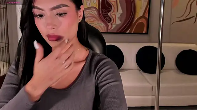 JadeEvansX online show from June 25, 7:30 pm