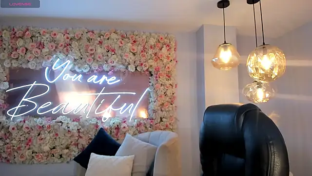 Snapshot of JadeEvansX chatting on November 16, 11:26 am JadeEvansX online show from November 16, 11:26 am