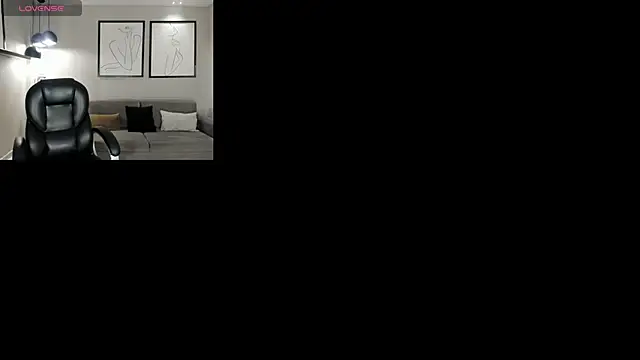 JadeEvansX online show from April 15, 7:18 pm