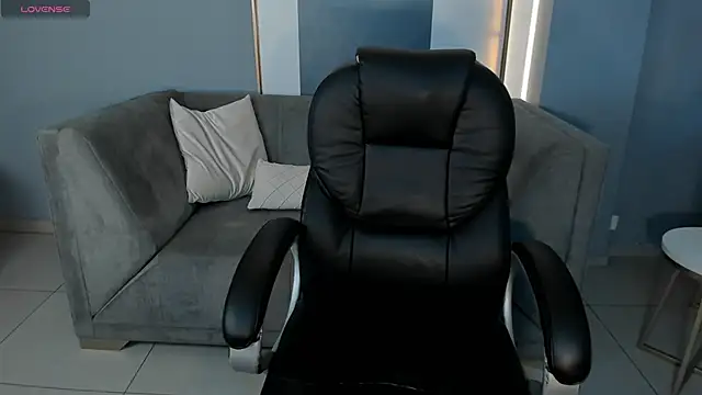 JadeEvansX online show from February 12, 6:18 pm