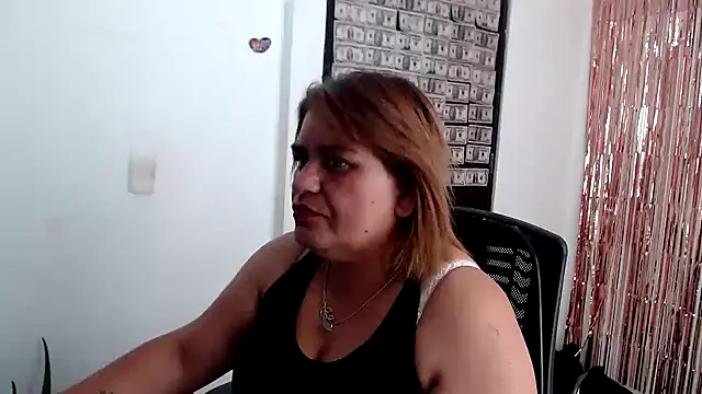 NAILAH SANZ online show from January 28, 2:42 pm