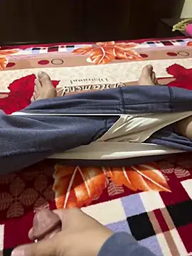 Dedoow online show from February 12, 11:15 pm