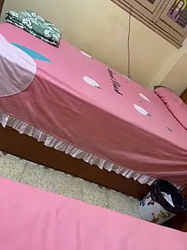 Snapshot of Dedoow chatting on November 8, 8:18 am Dedoow online show from November 8, 8:18 am