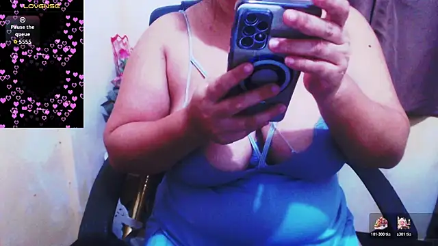 Alliayah Hollyx online show from November 11, 8:14 pm