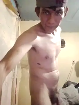 Snapshot of MarsWood chatting on February 13, 2:44 am MarsWood online show from February 13, 2:44 am