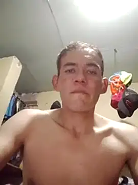 Snapshot of MarsWood chatting on December 16, 11:42 pm MarsWood online show from December 16, 11:42 pm