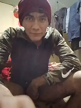 Snapshot of MarsWood chatting on February 2, 11:42 am MarsWood online show from February 2, 11:42 am