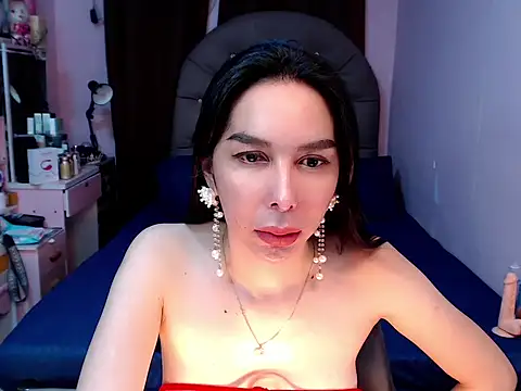 TSDESIREcindy29 online show from October 21, 4:34 am