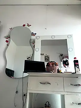 Snapshot of jailyncam_ chatting on September 22, 2:34 pm jailyncam online show from September 22, 2:34 pm