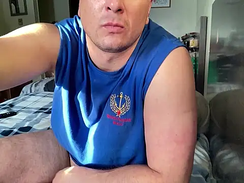 Snapshot of mrwilly7743 chatting on December 13, 4:16 pm mrwilly7743 online show from December 13, 4:16 pm