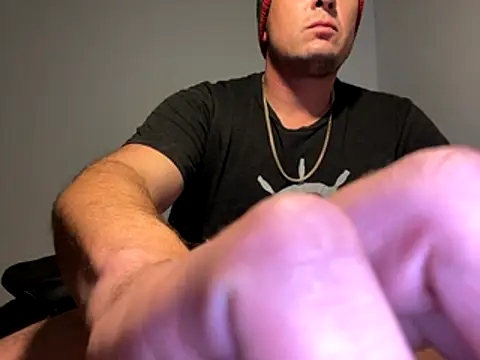 Snapshot of mrwilly7743 chatting on November 1, 8:19 am mrwilly7743 online show from November 1, 8:19 am