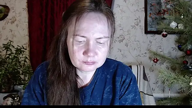 EmilyDoth online show from February 6, 6:15 pm