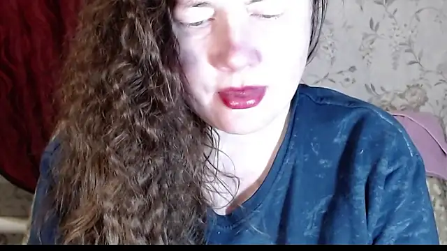 EmilyDoth online show from March 27, 3:57 pm