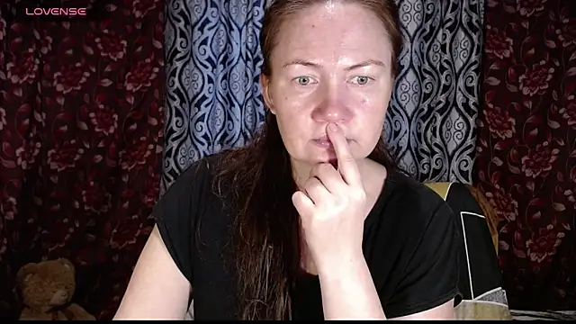 Snapshot of EmilyDoth chatting on September 13, 5:07 am EmilyDoth online show from September 13, 5:07 am