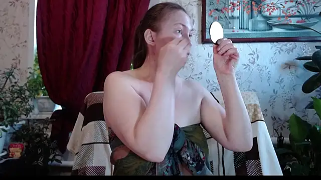 EmilyDoth online show from May 15, 3:48 am