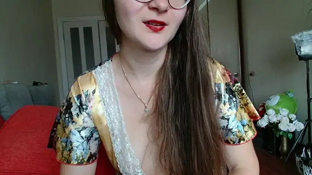 KiraGoldens online show from July 29, 6:34 am