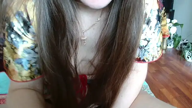 Snapshot of KiraGoldens chatting on April 30, 10:00 am KiraGoldens online show from April 30, 10:00 am