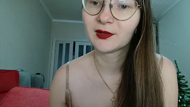 KiraGoldens online show from January 16, 7:34 am