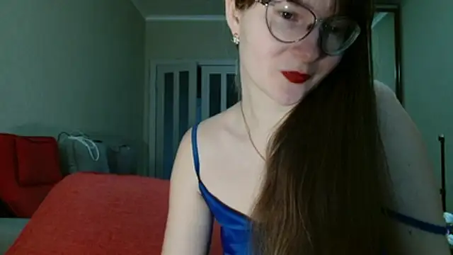 KiraGoldens online show from March 19, 6:13 am