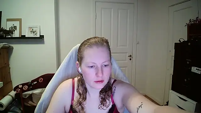 Girlnina-1995 online show from February 18, 8:33 am