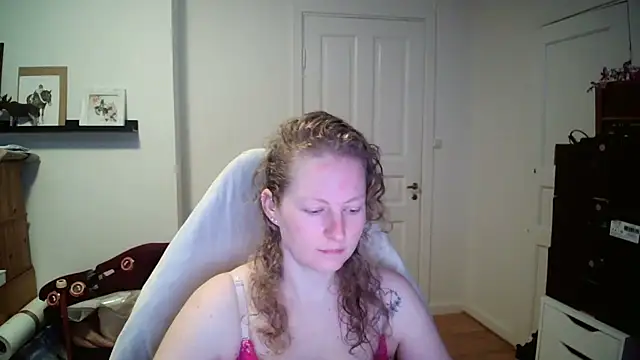 Girlnina-1995 online show from February 16, 8:46 am