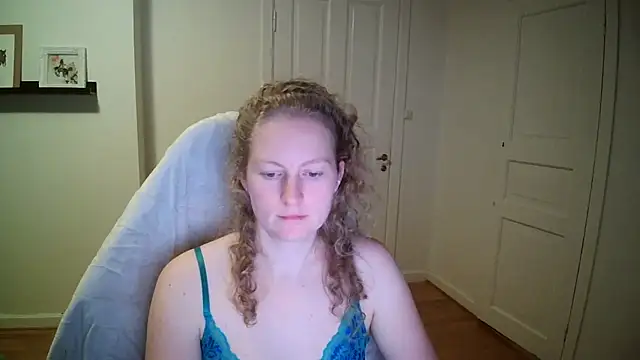 Girlnina-1995 online show from November 4, 8:56 pm